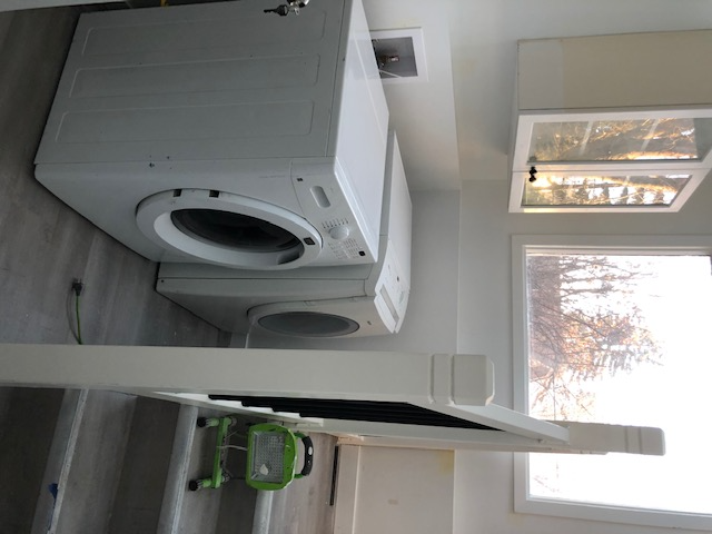 RENOVATED PARKDALE HOME – 5-MIN WALK TO FOOTHILLS HOSPITALS - Photo 7