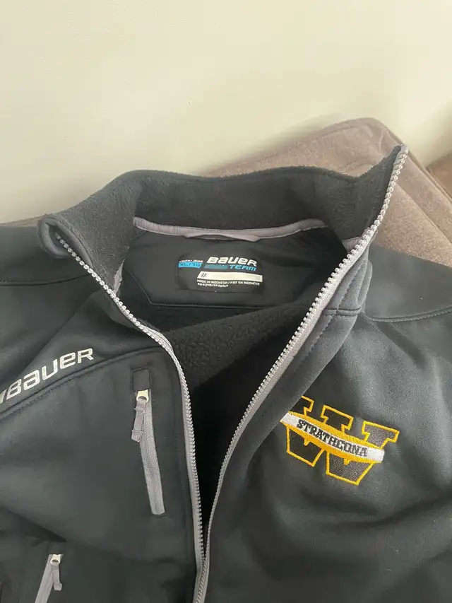 Strathcona Warrior hockey - hoodie and bauer jacket - Photo 3