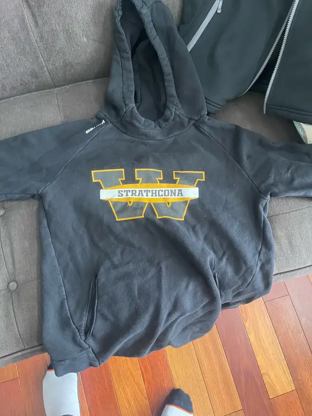 Strathcona Warrior hockey - hoodie and bauer jacket - Photo 4