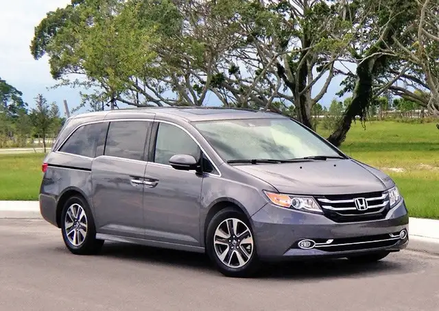 AIRPORT-DOOR TO DOOR-CARPOOL-PERSONAL-FAMILY-PARCEL(COLIS)