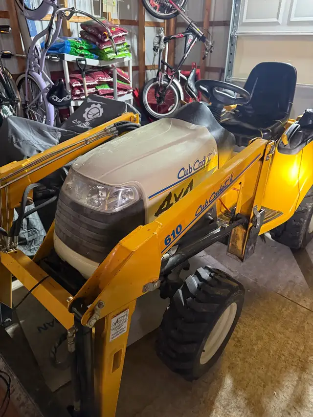 Cub Cadet 7254 4x4 w/Kawi 25hp