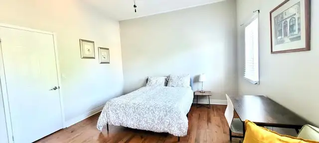 Large Room for Rent – Heartland, Mississauga - Photo 2