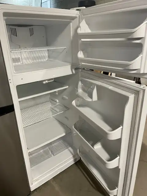 Réfrigérateur blanc 30'' standard Frigidaire - Photo 2