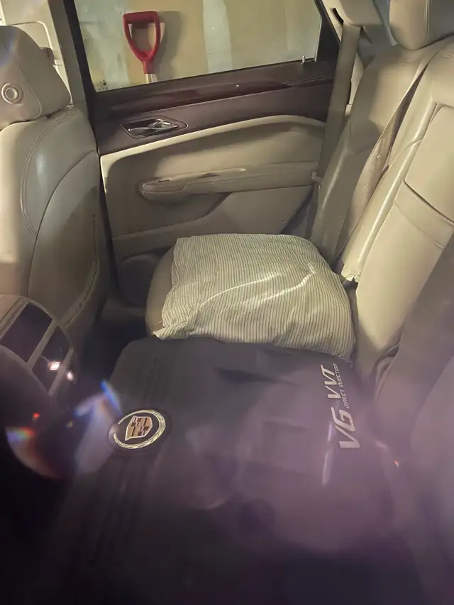 Comes with Safety 2011 Cadillac SRX Only Calls Please - Photo 3