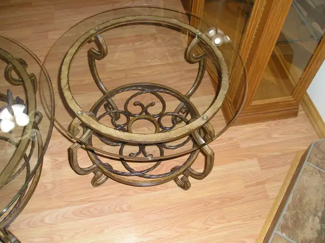 Coffee and end tables, glass - Photo 3