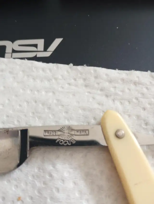 Rasoir antique - Photo 2