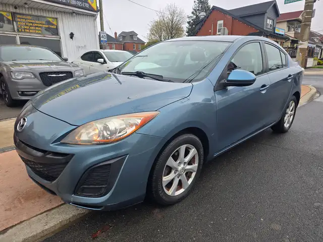 2011 Mazda Mazda3 - Photo 3