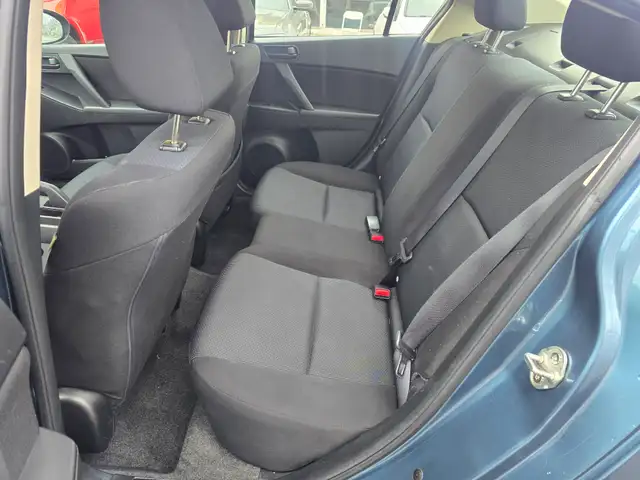 2011 Mazda Mazda3 - Photo 12