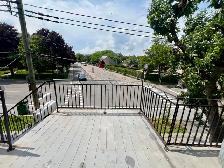 Superbe 4 1/2 rénové à louer : 1 MOIS DE LOYER GRATUIT .