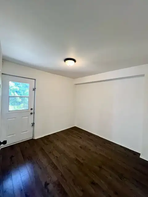 Superbe 4 1/2 rénové à louer : 1 MOIS DE LOYER GRATUIT . - Photo 9