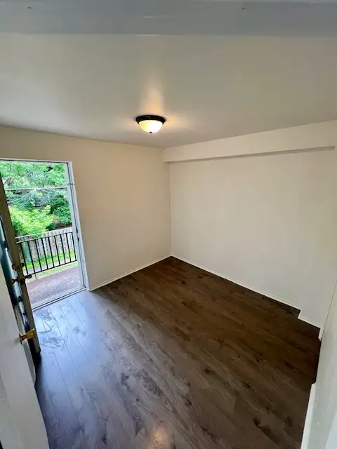 Superbe 4 1/2 rénové à louer : 1 MOIS DE LOYER GRATUIT . - Photo 12