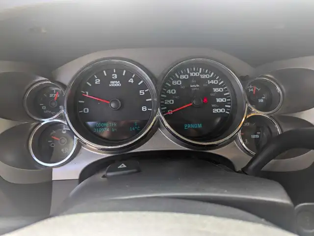 2012 GMC Sierra SLE 4x4 - Photo 4