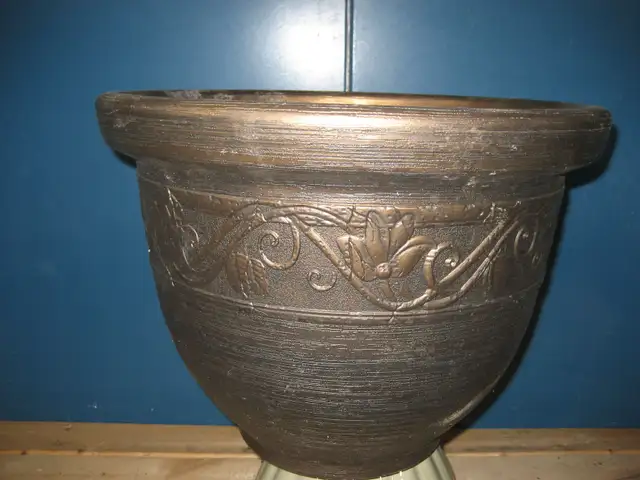 Outdoor planters