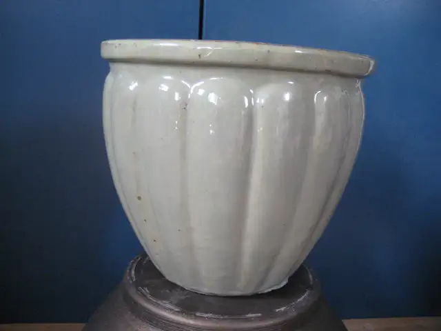 Outdoor planters - Photo 3