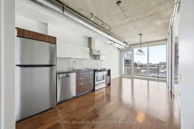 ''Downtown Centrally Located Condo' - Photo 2