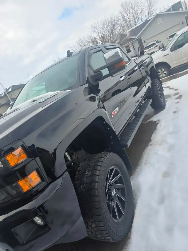 2016 Chevrolet 2500 duramax Z71 - Photo 3