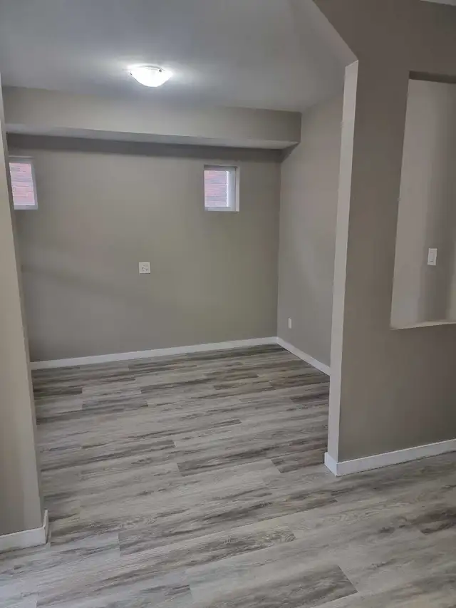 One bedroom - Photo 2