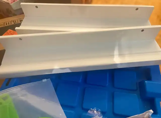 White wall paint   wall shelves   accessories - Photo 2