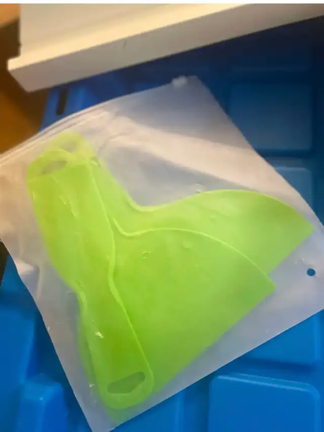 White wall paint   wall shelves   accessories - Photo 7