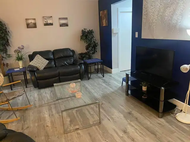 2 bedroom 1 ba furnished apartment condo short term ok capilano - Photo 3