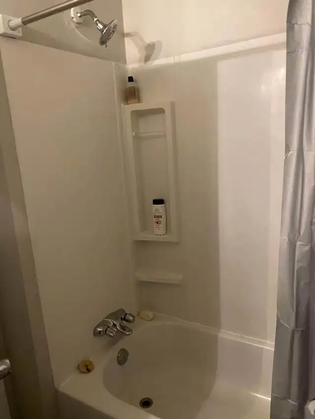 2 bedroom 1 ba furnished apartment condo short term ok capilano - Photo 4