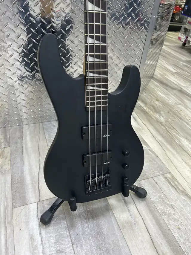 Jackson JS2 Series Concert Bass 4 string - Photo 2
