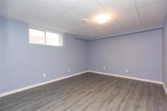 2 Bedroom Basement for Rent - Photo 5