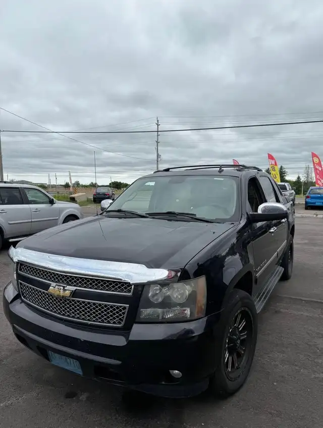 2011 Chevrolet Avalanche FOR SALE