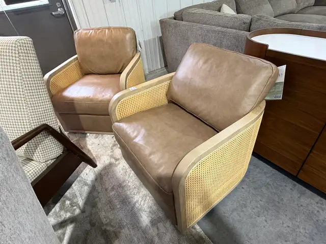 Set of 2 leather swivel accent chairs - Photo 2