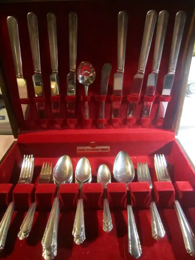 #67-79D   MALIBU silverware set for 8 - Photo 2