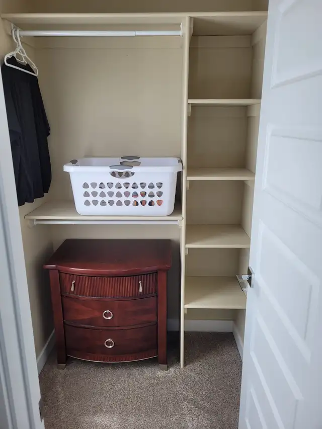 CORNER 3DBR UNFURNISHED DUPLEX FOR RENT AVAILABLE IMMEDIATELY - Photo 8