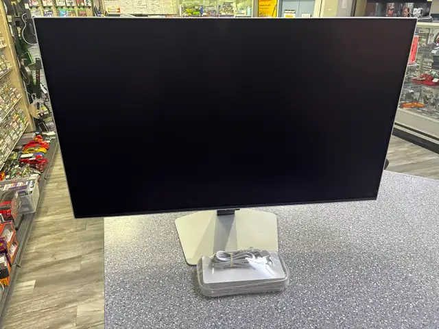 Samsung Odyssey 32" 4K Ultra HD OLED 240HZ Gaming Monitor