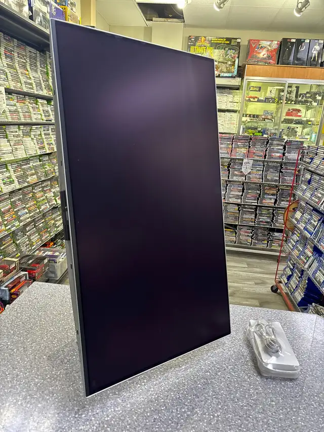 Samsung Odyssey 32" 4K Ultra HD OLED 240HZ Gaming Monitor - Photo 5