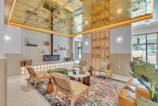 BRAND NEW -STUNNING 1 BED  DEN CONDO IN HIGH PARK FOR LEASE! - Photo 3