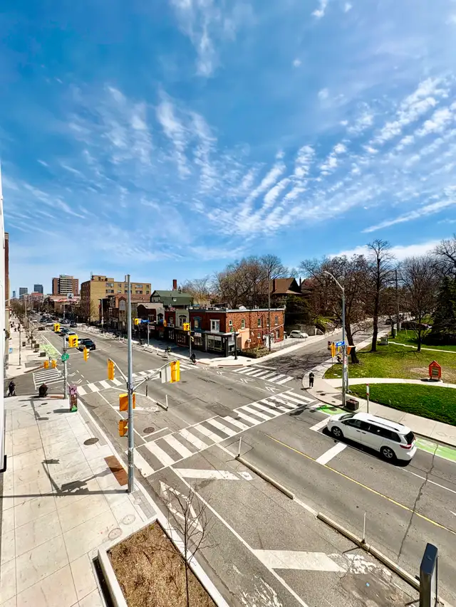 BRAND NEW -STUNNING 1 BED  DEN CONDO IN HIGH PARK FOR LEASE! - Photo 18