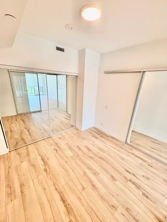 BRAND NEW -STUNNING 1 BED  DEN CONDO IN HIGH PARK FOR LEASE! - Photo 20