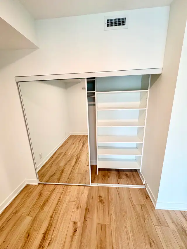 BRAND NEW -STUNNING 1 BED  DEN CONDO IN HIGH PARK FOR LEASE! - Photo 23