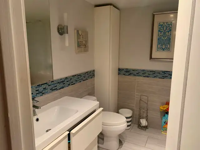 Room for rent/Chambre a louer $850 all included in a large house - Photo 8