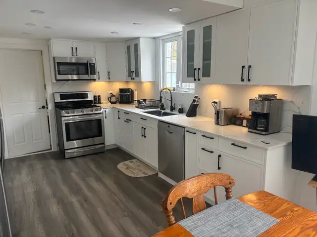 Room for rent/Chambre a louer $850 all included in a large house - Photo 15