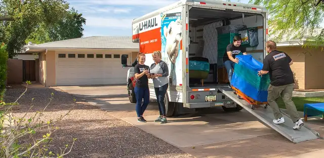 Moving guys available 125/hr (READ DESCRIPTION) - Photo 2