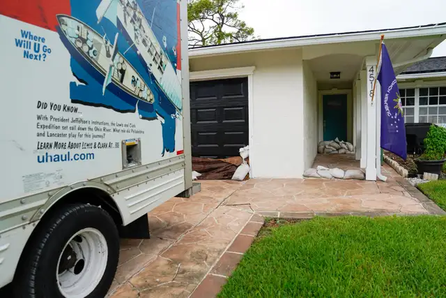 Moving guys available 125/hr (READ DESCRIPTION) - Photo 3