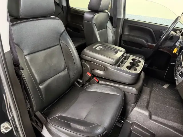 2017 GMC Sierra 1500 SLT / 4x4 / Crew / Local / 0 Accident - Photo 9