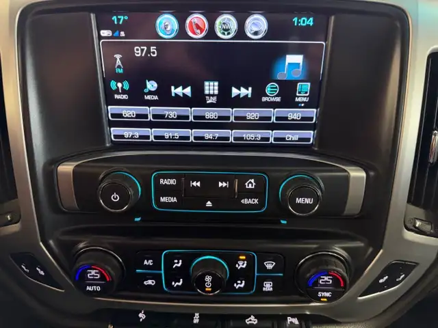 2017 GMC Sierra 1500 SLT / 4x4 / Crew / Local / 0 Accident - Photo 14