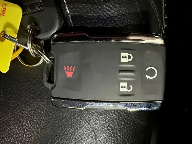 2017 GMC Sierra 1500 SLT / 4x4 / Crew / Local / 0 Accident - Photo 28