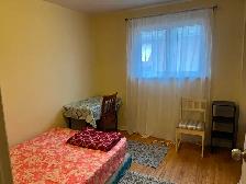 BRIGHT ROOM MAIN FL-50m TO PLAZA STEELES AND BATHURST NEAR BUS