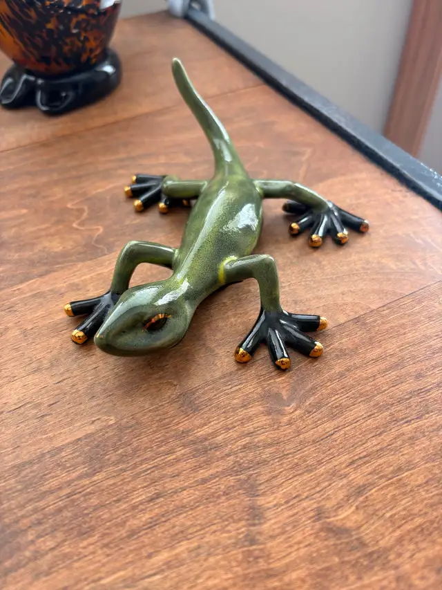 Home decor items - Photo 6