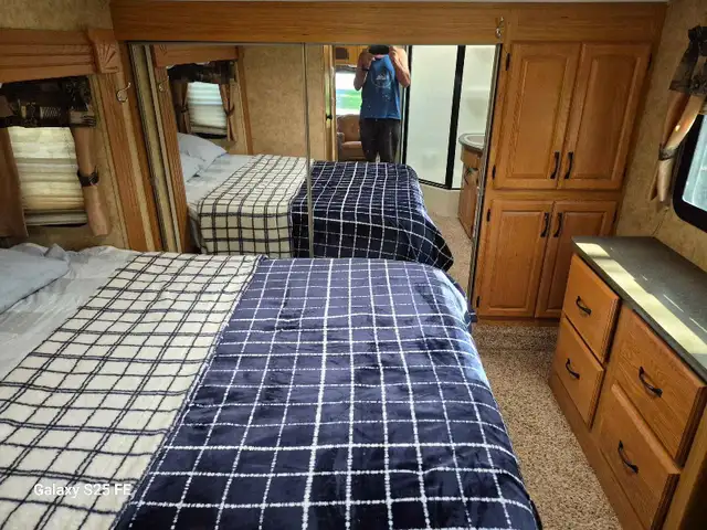 2017 5 wheel trailer for rent - Photo 8