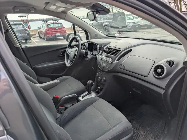 2016 Chevrolet Trax LS - Photo 3