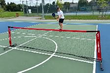 INITIEZ-VOUS ET AMÉLIOREZ VOTRE PICKLEBALL !