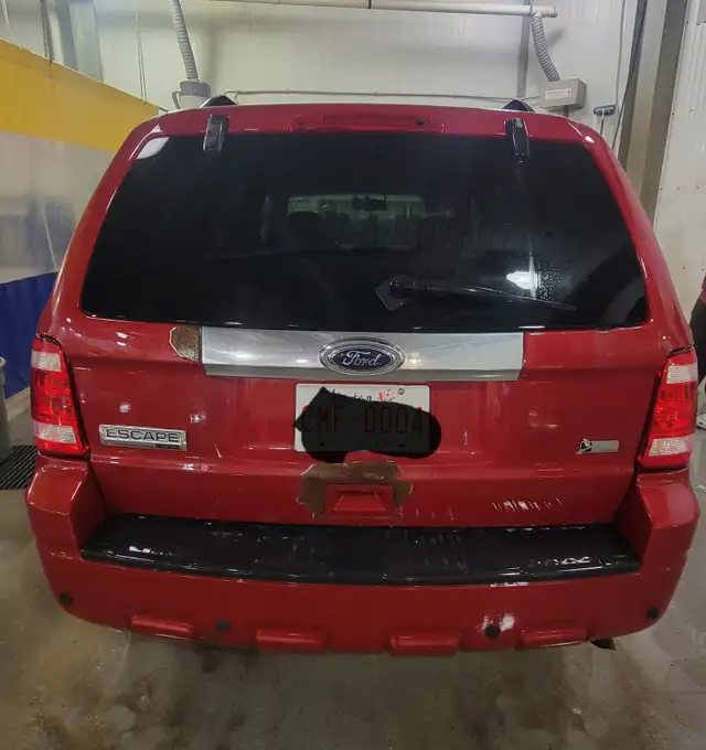 2010 Loaded Ford Escape  $ 4000.00 Obo - Photo 3